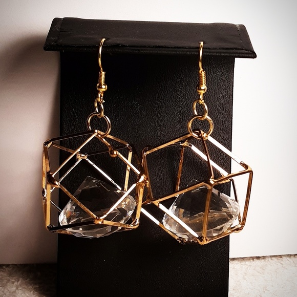 Accessories - EARRINGS